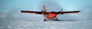 Twin otter landing on the Dyer Plateau
