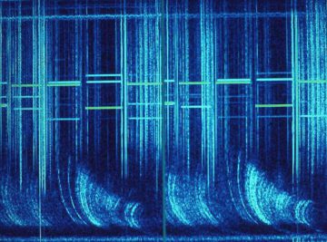 Light and dark blue lines