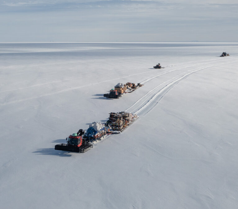 Traverse convoy crossing Antarctic Ice Shelf